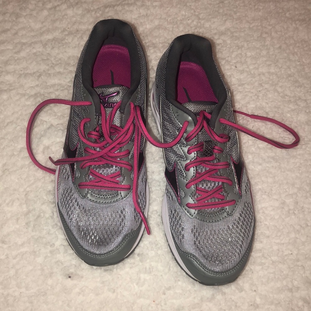 Mizuno pink and grey running shoes